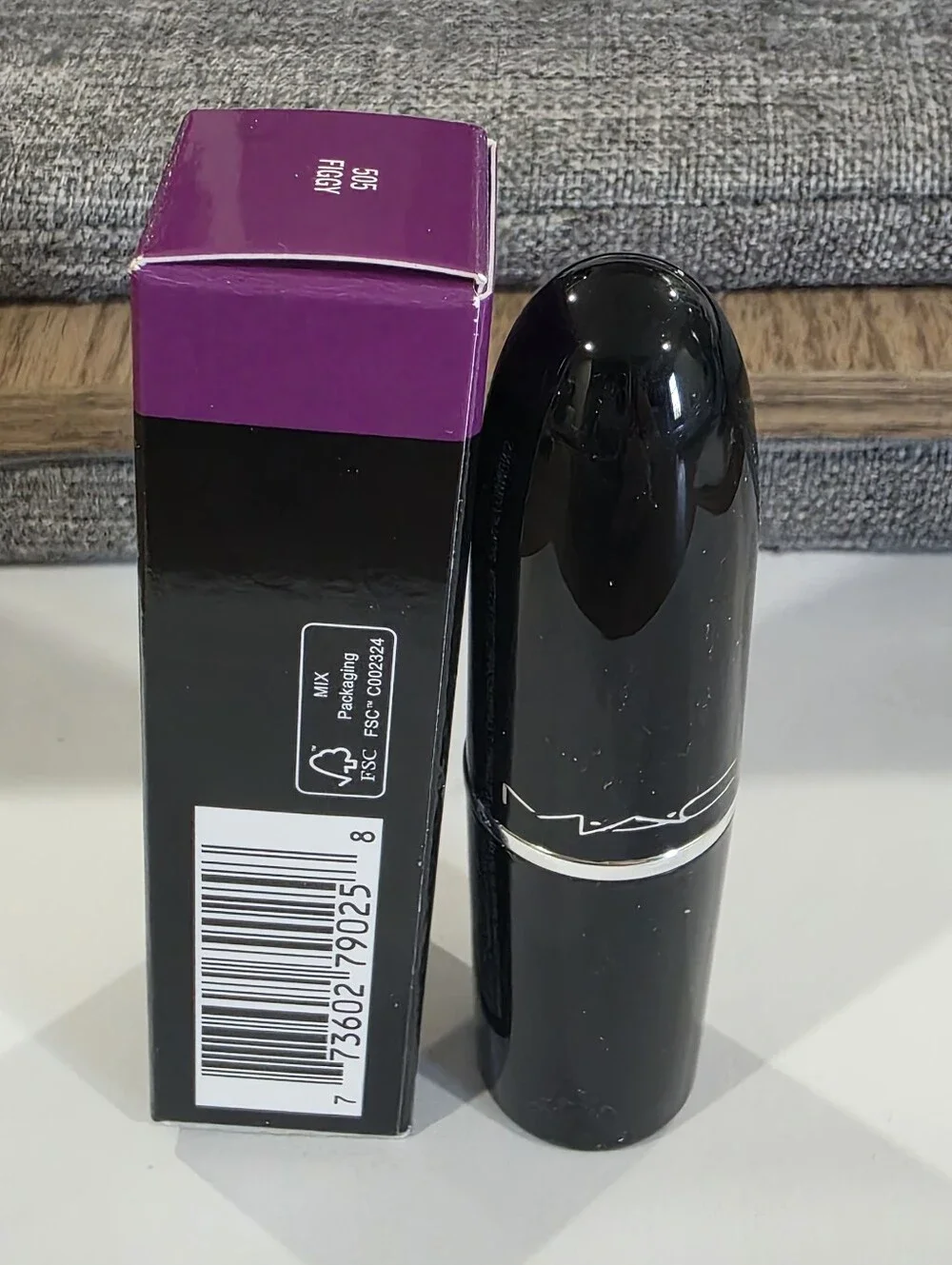 MAC LUSTREGLASS SHEER-SHINE LIPSTICK FIGGY/Deep Vibrant Purple. 💕NEW💕